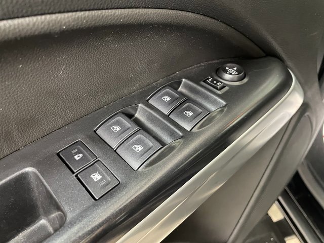 Used 2022 Chevrolet Colorado LT w/ LT Convenience Package image 19