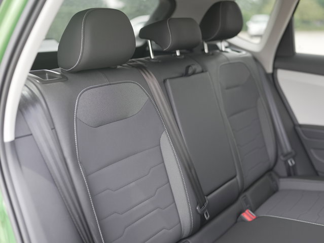 New 2025 Volkswagen Taos SE AWD/4WD image 23
