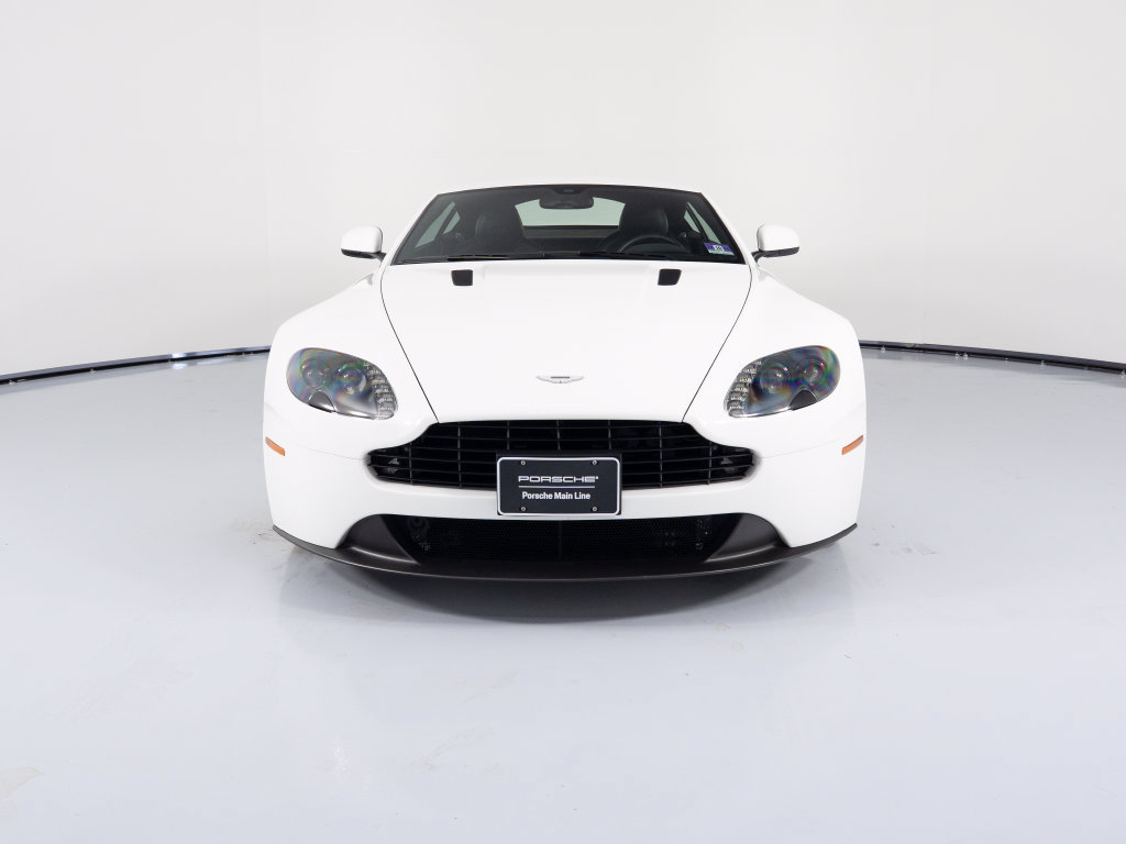 Used 2015 Aston Martin V8 Vantage GT RWD image 13