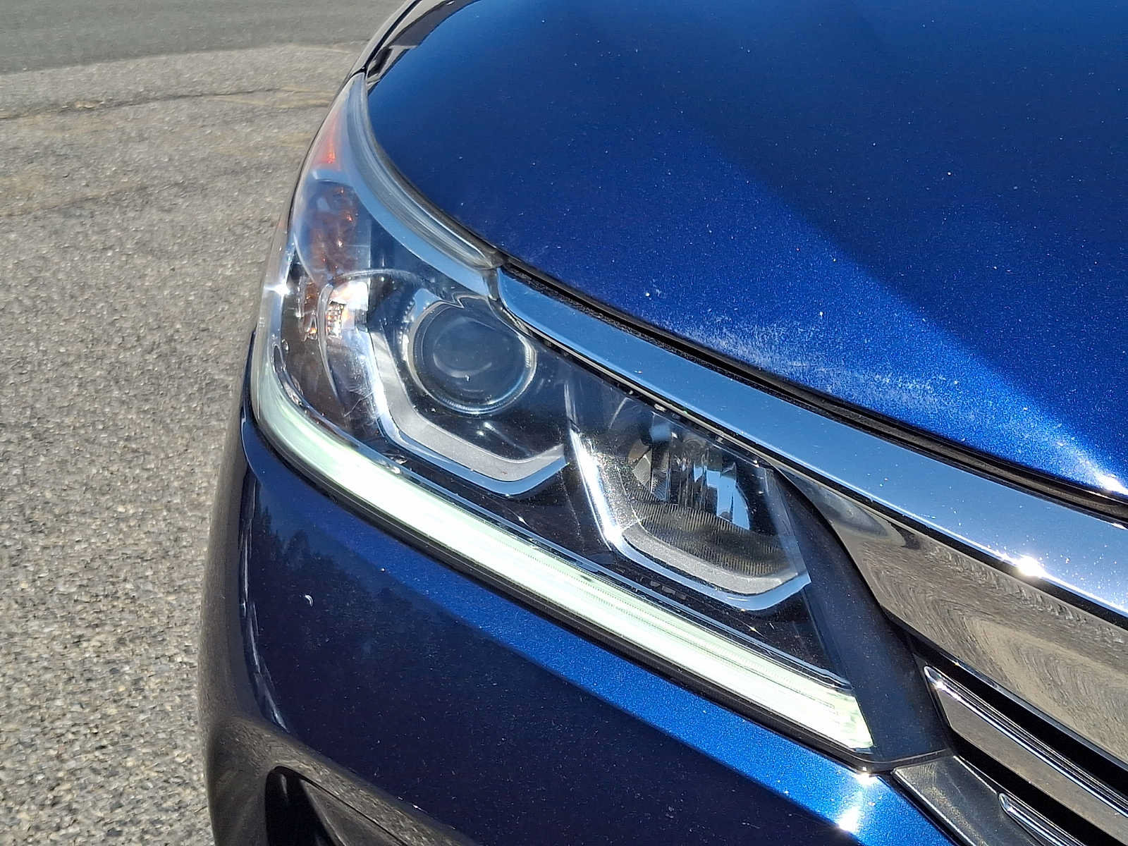 Used 2016 Honda Accord EX image 9