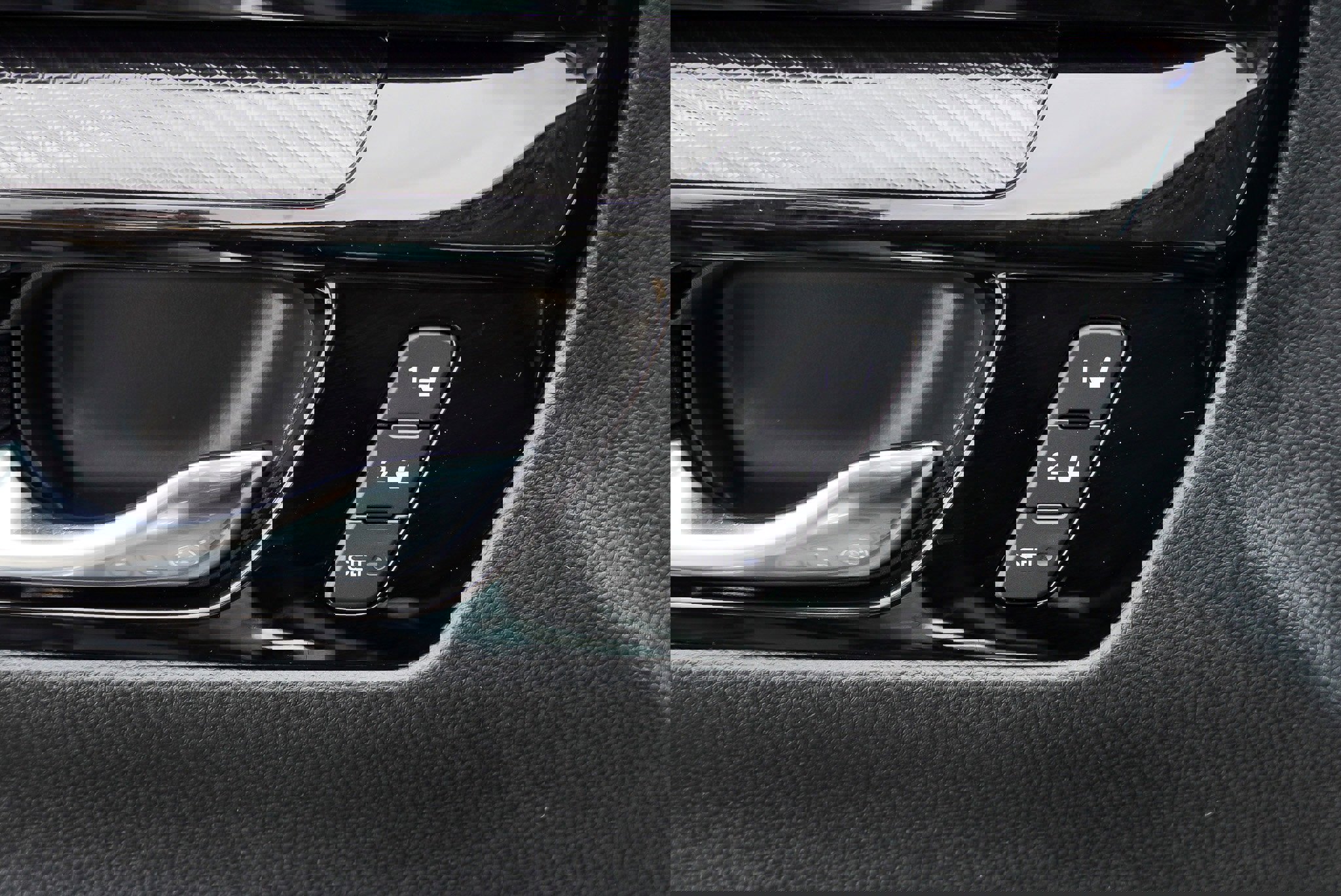 Used 2025 Honda CR-V EX-L image 19