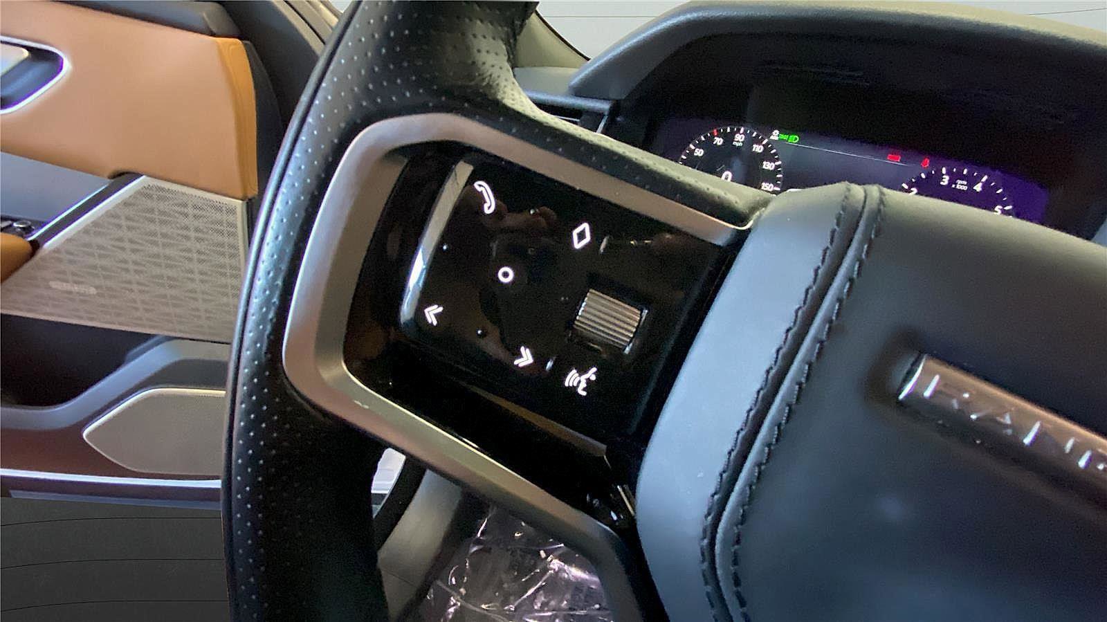 Used 2021 Land Rover Range Rover Velar R-Dynamic HSE image 7