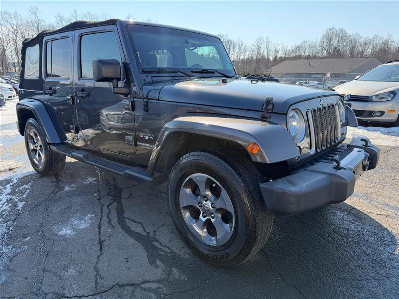 Used 2017 Jeep Wrangler Unlimited Sahara w/ Connectivity Group image 6