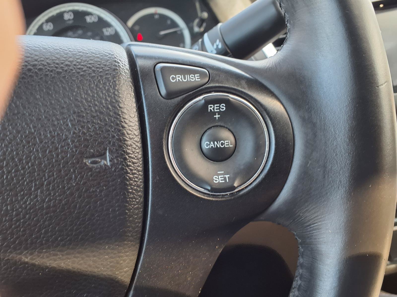 Used 2015 Honda Accord EX-L image 18