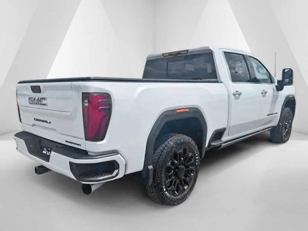 New 2026 GMC Sierra 2500 Denali Ultimate w/ LPO, Black Badging Package AWD/4WD image 7
