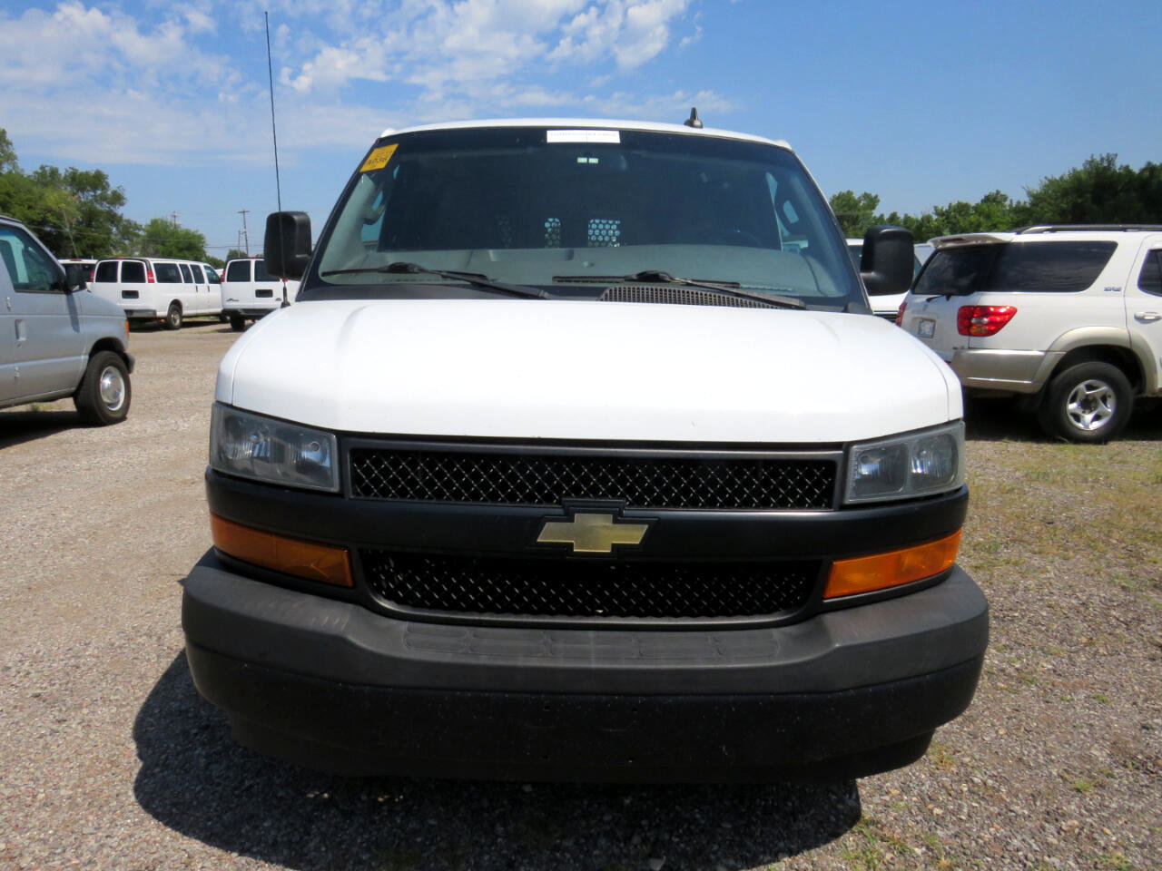 Used 2018 GMC Savana 2500 w/ Driver Convenience Package image 2