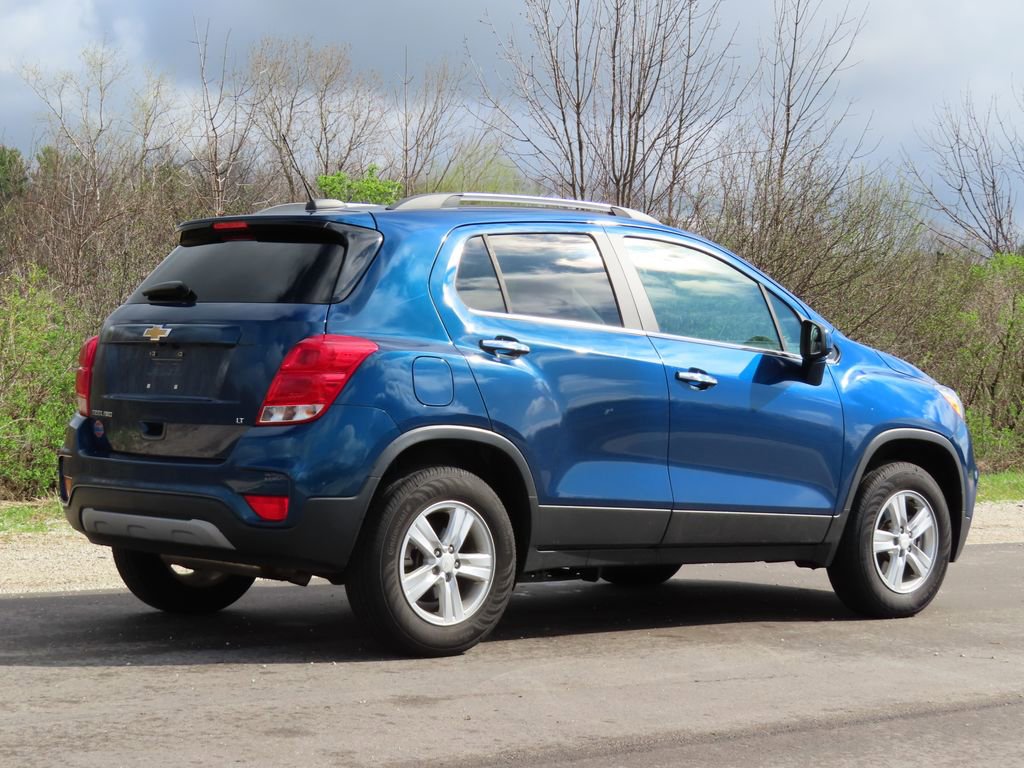 Used 2020 Chevrolet Trax LT w/ LT Convenience Package image 3
