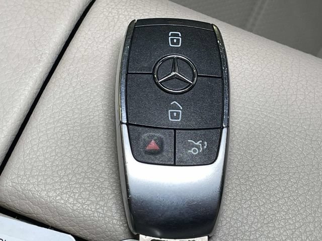 Used 2024 Mercedes-Benz GLS 450 4MATIC image 43