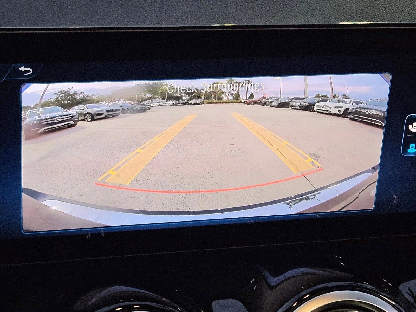 Used 2025 Mercedes-Benz GLB 250 image 13