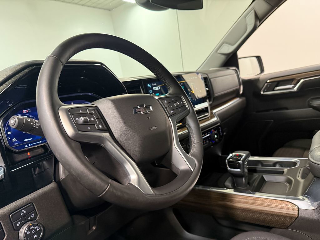 Used 2024 Chevrolet Silverado 1500 RST w/ Redline Edition AWD/4WD image 74