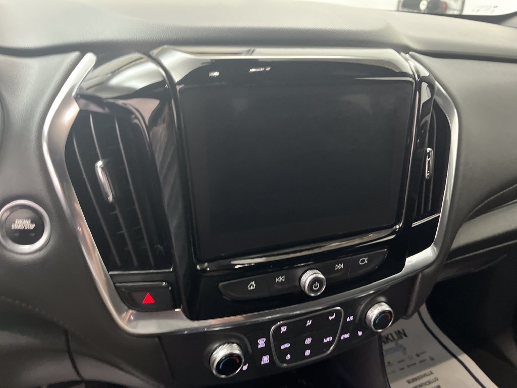 Used 2023 Chevrolet Traverse LT FWD image 19
