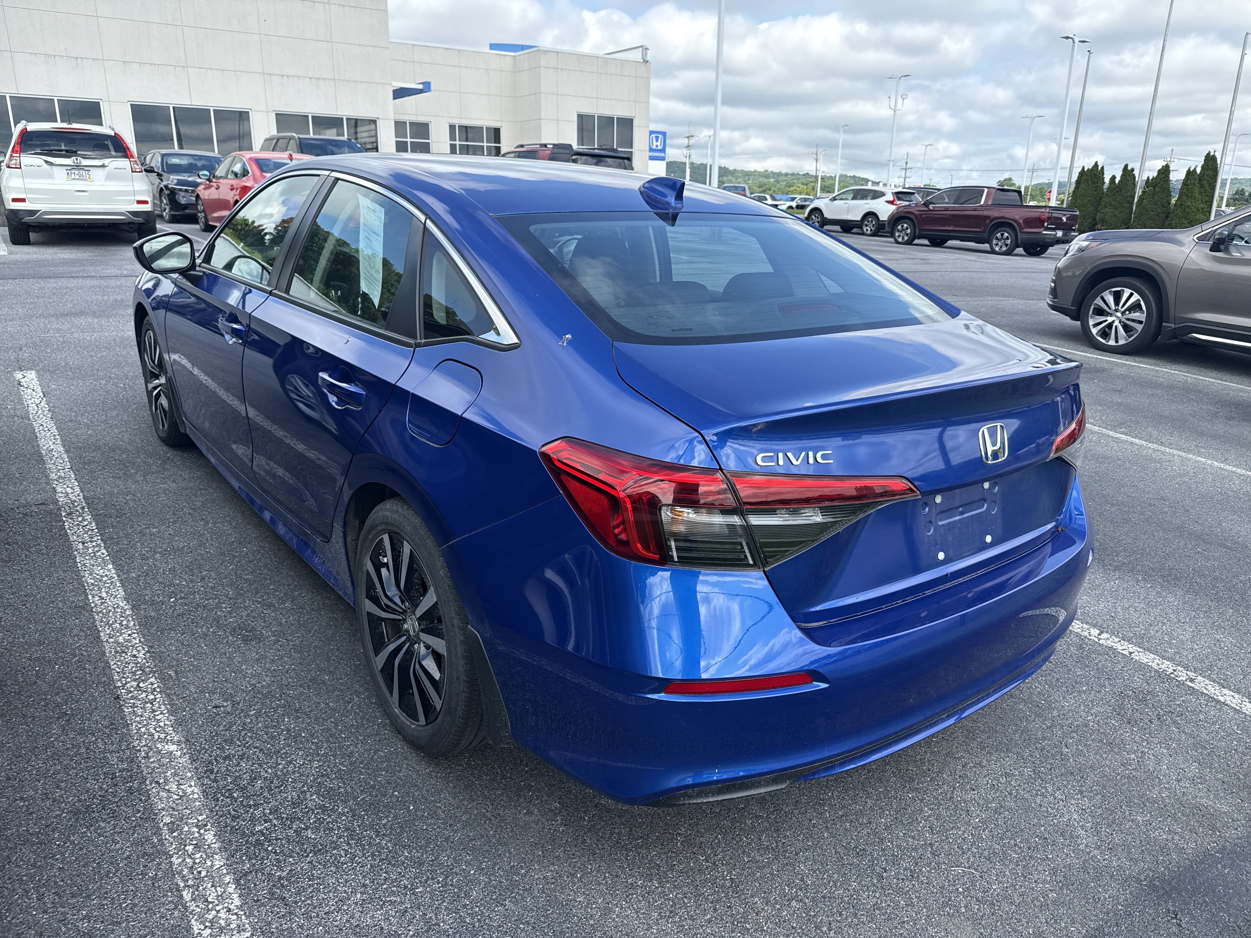 Used 2024 Honda Civic EX image 6