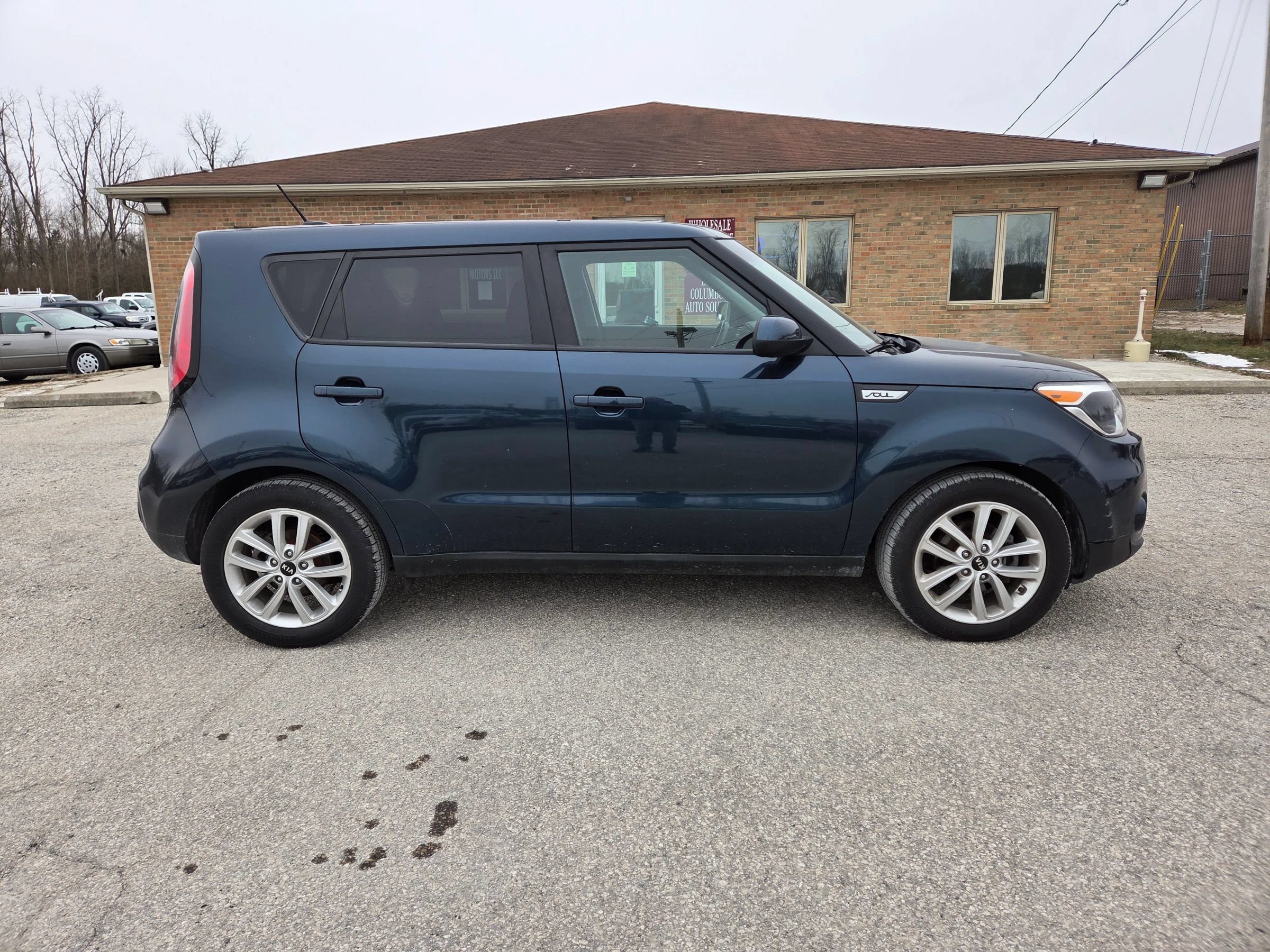 Used 2018 Kia Soul + FWD image 4