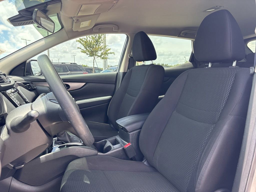 Used 2020 Nissan Rogue Sport S FWD image 13
