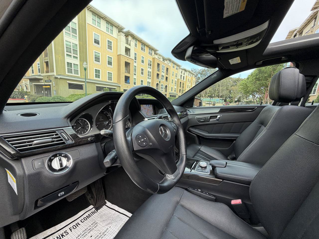 Used 2010 Mercedes-Benz E 550 Sedan image 28