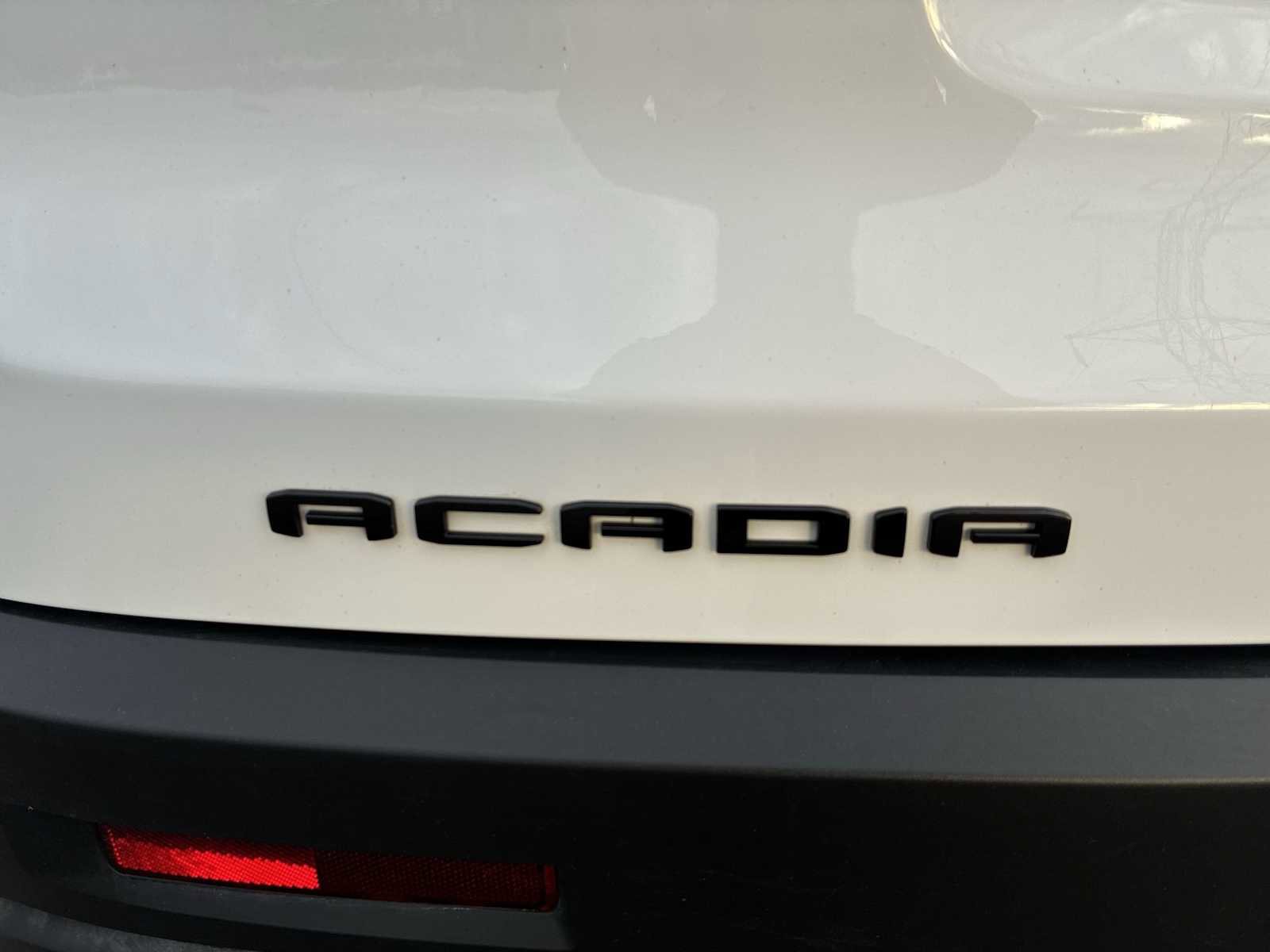 Certified 2023 GMC Acadia SLE w/ Driver Convenience Package image 31