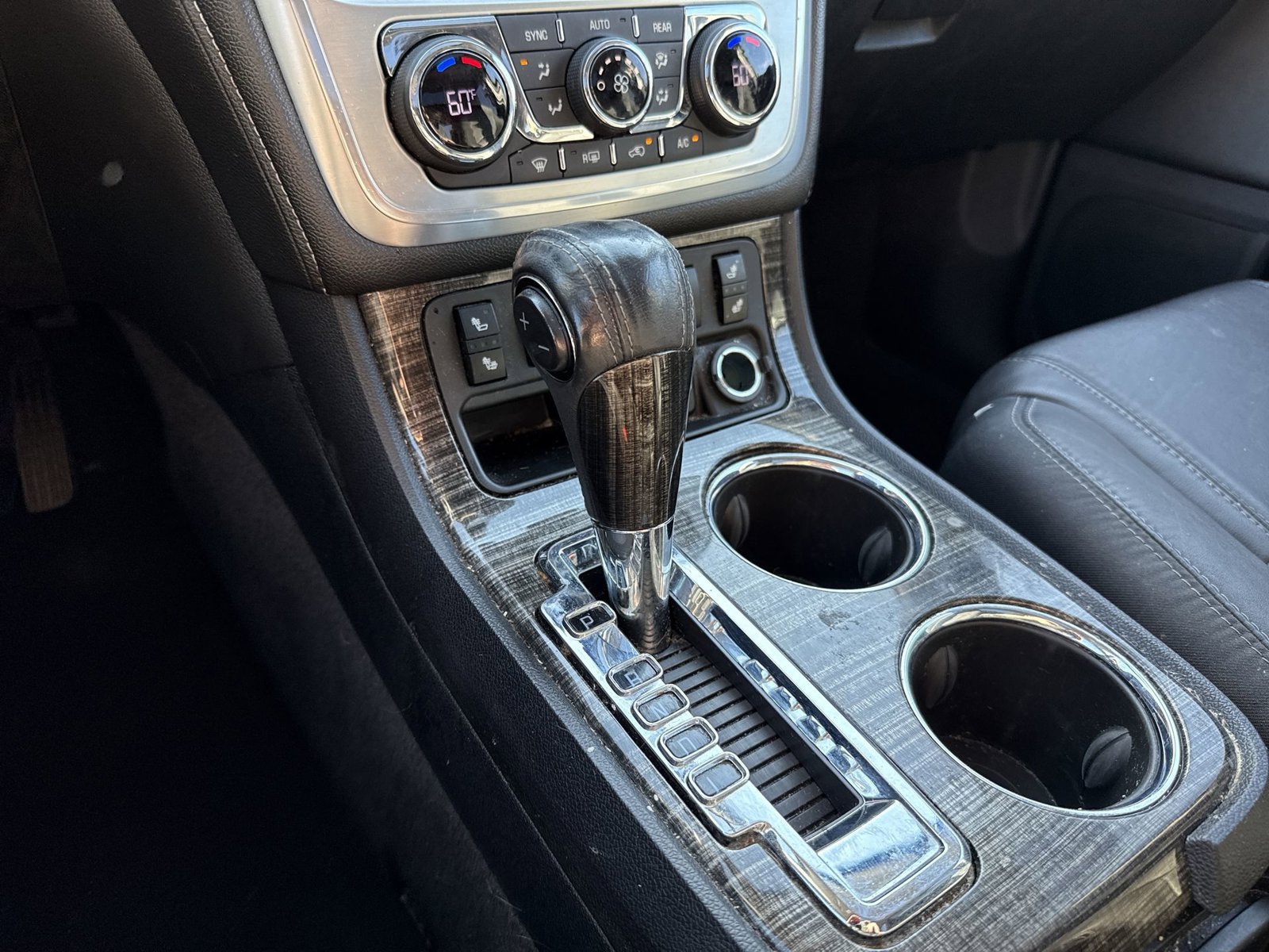 Used 2017 GMC Acadia Limited SLT AWD/4WD image 21