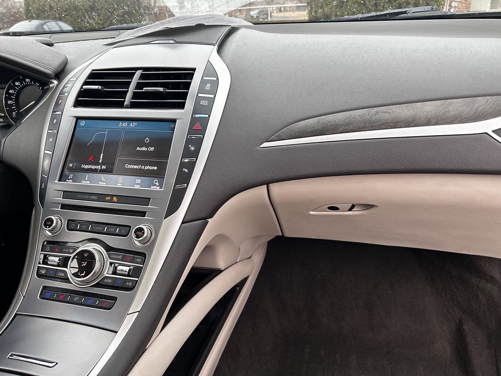 Used 2019 Lincoln MKZ Reserve w/ Luxury Package image 21