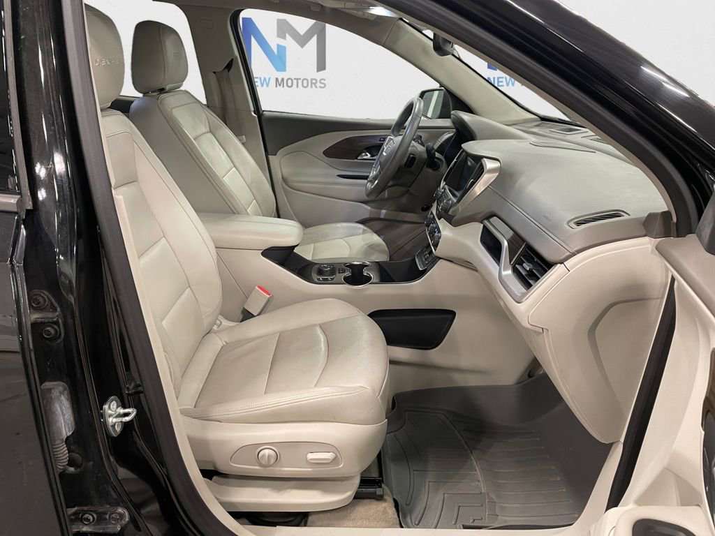 Used 2018 GMC Terrain Denali w/ Advanced Safety Package image 15