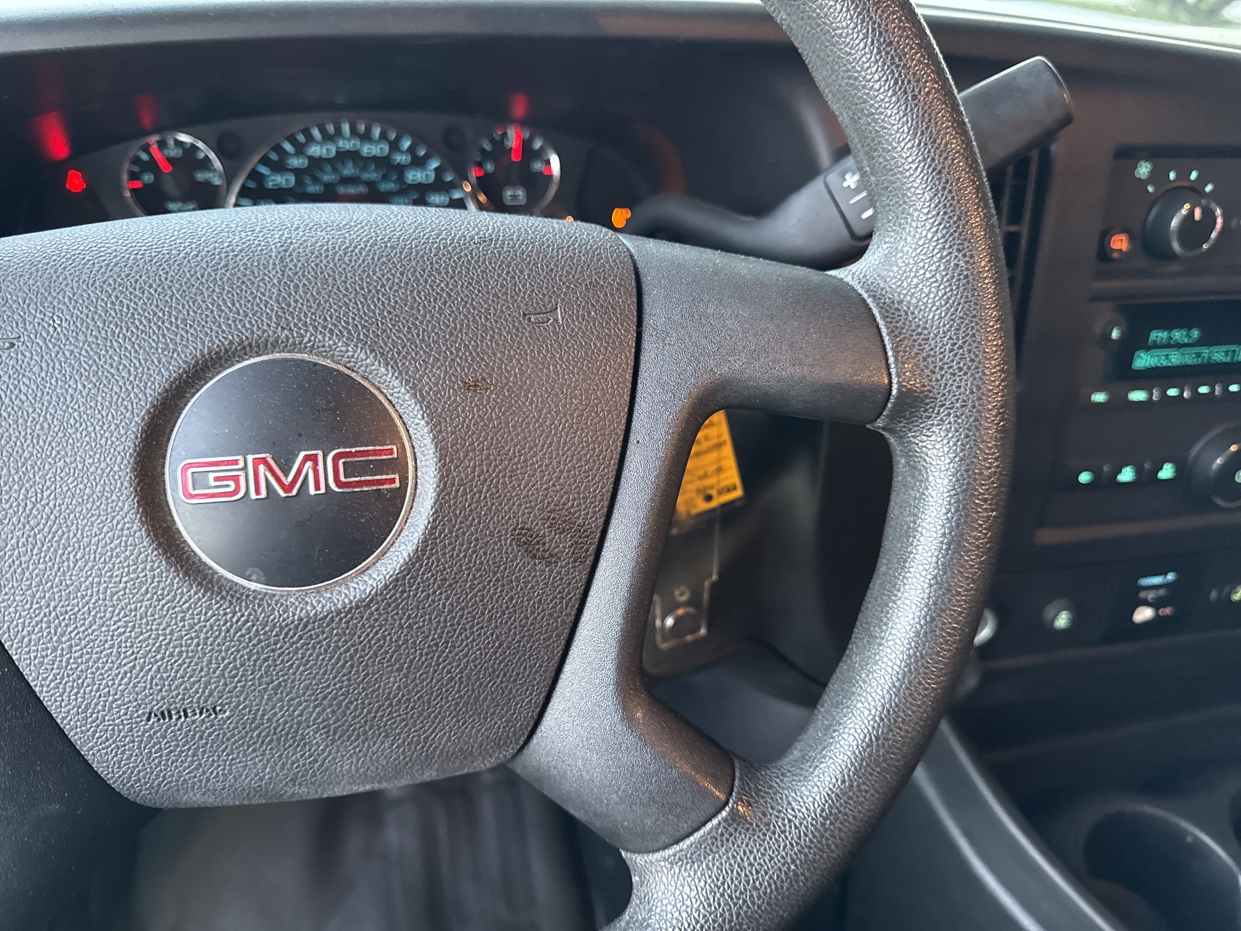 Used 2022 GMC Savana 2500 w/ Driver Convenience Package RWD image 19
