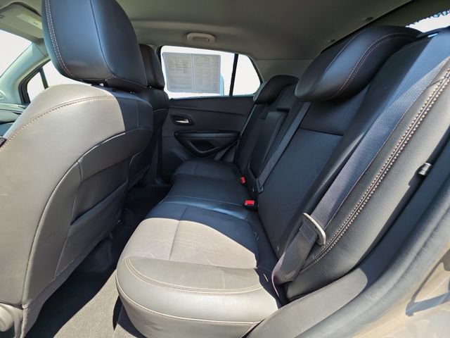 Used 2022 Chevrolet Trax LT w/ Driver Confidence Package AWD/4WD image 13