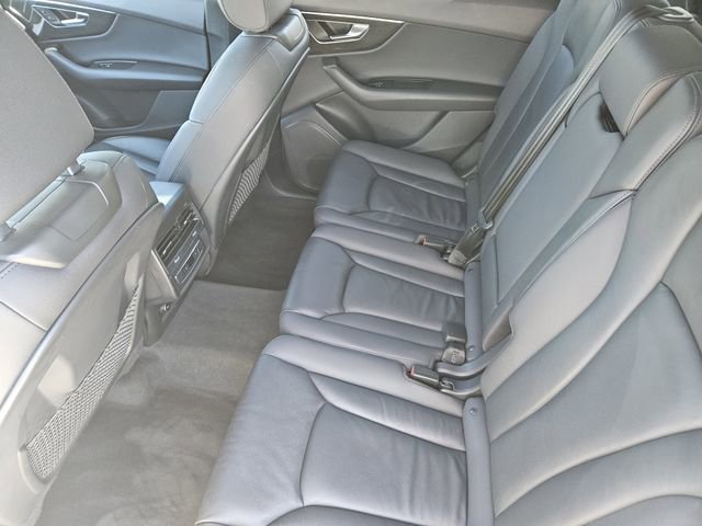 Used 2022 Audi Q7 2.0T Premium w/ Convenience Package image 31