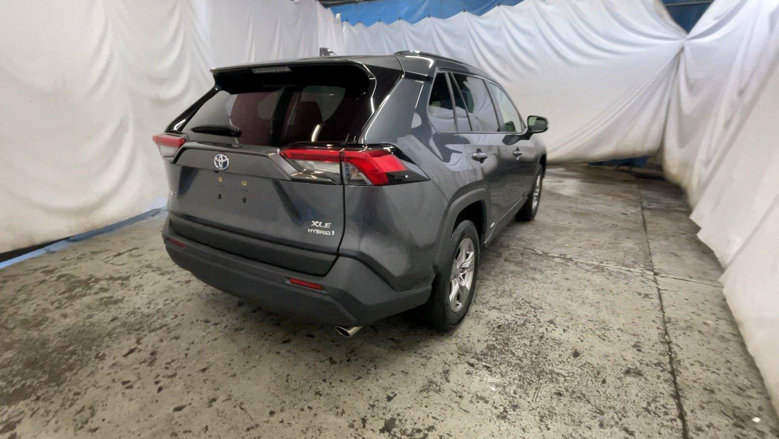 Used 2023 Toyota RAV4 XLE w/ Convenience Package AWD/4WD image 6