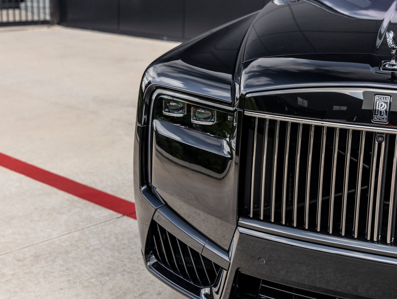 Used 2026 Rolls-Royce Cullinan Black Badge AWD/4WD image 23