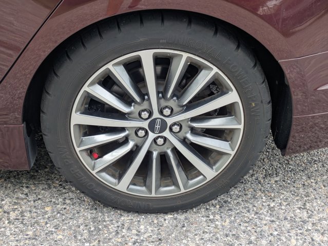 Used 2017 Lincoln MKZ Select w/ Select Plus Package FWD image 9