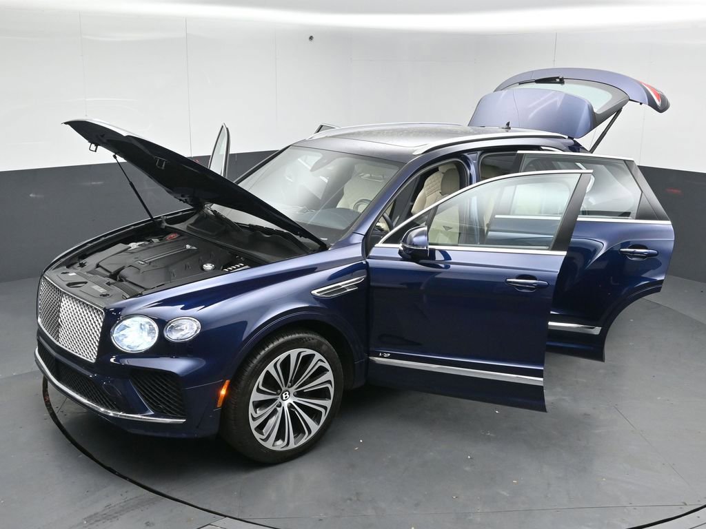Used 2021 Bentley Bentayga image 53