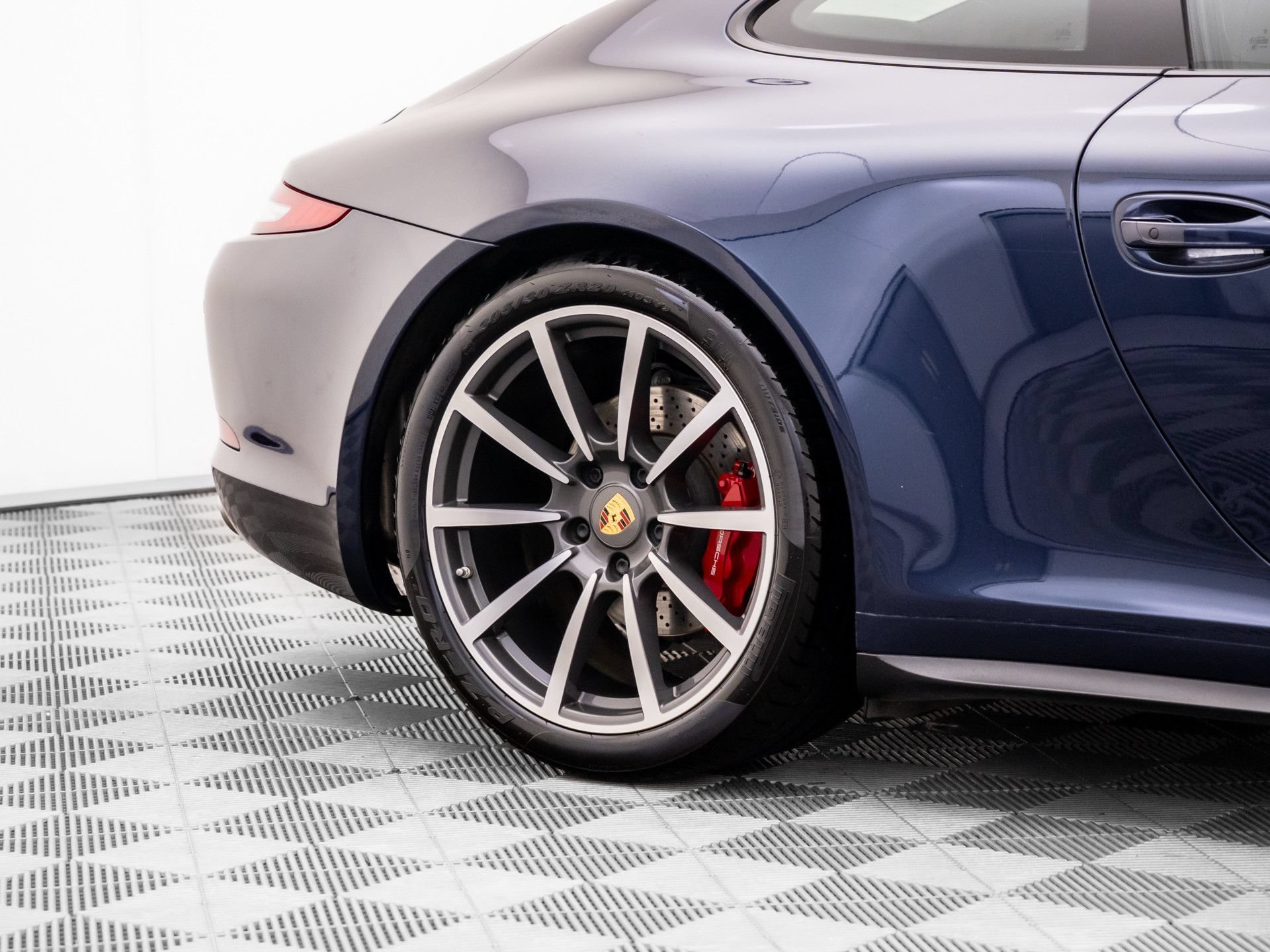 Used 2015 Porsche 911 Carrera 4S AWD/4WD image 37