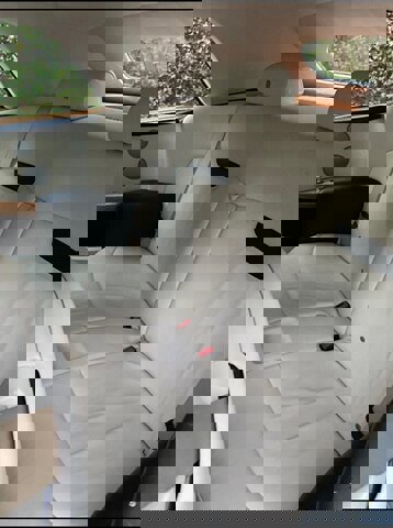 Used 2011 Rolls-Royce Phantom Drophead Coupe image 3