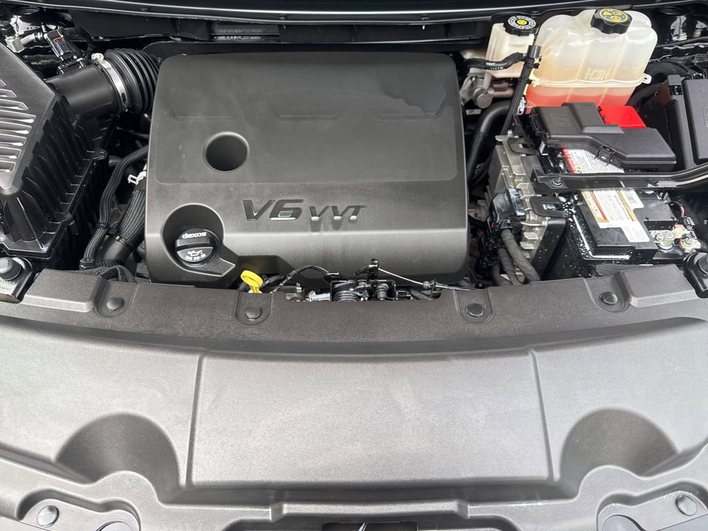 Used 2023 Chevrolet Traverse RS image 10