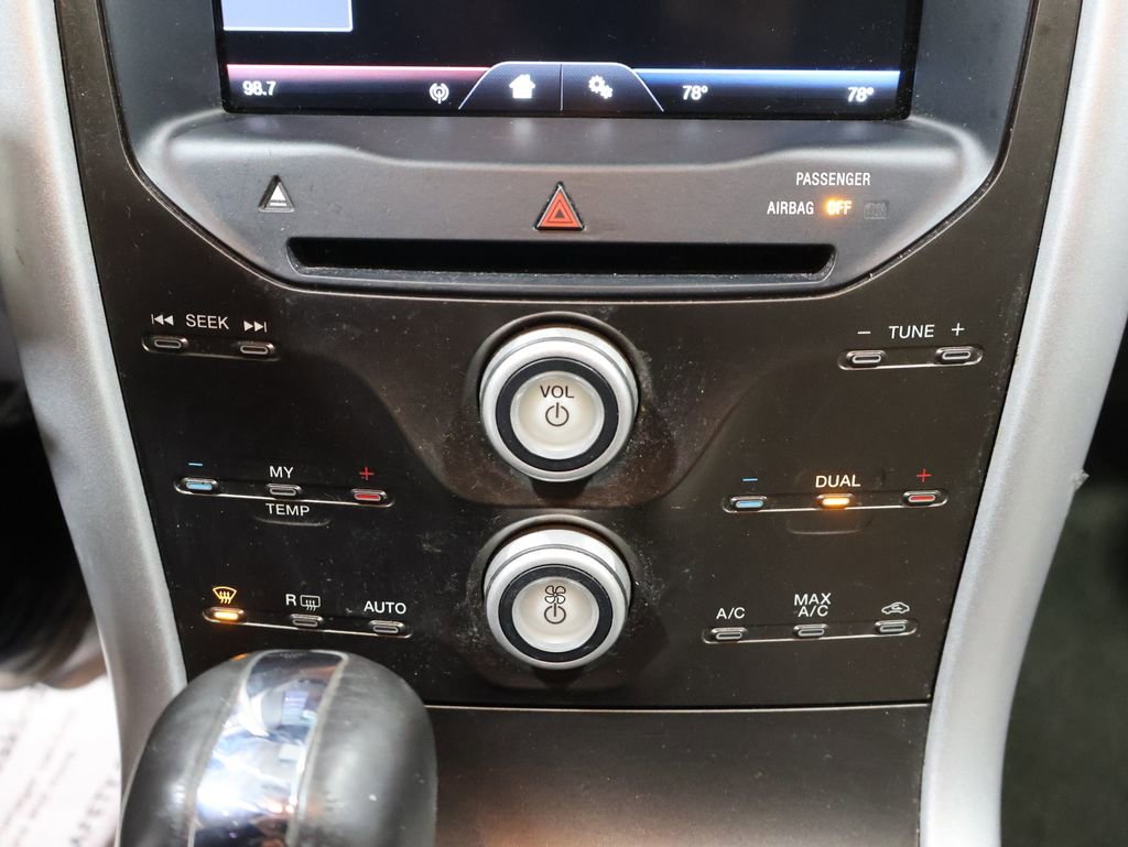 Used 2013 Ford Edge SEL image 30