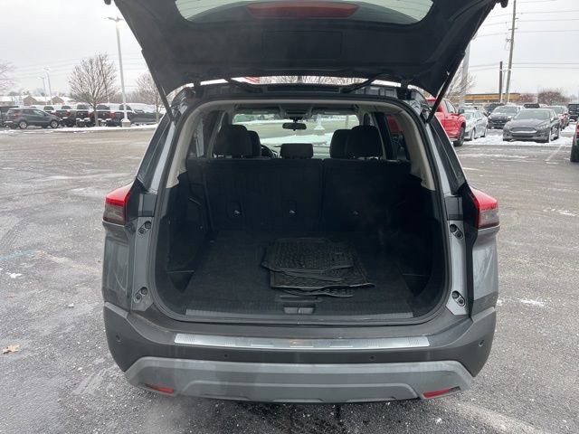 Used 2021 Nissan Rogue SV image 10