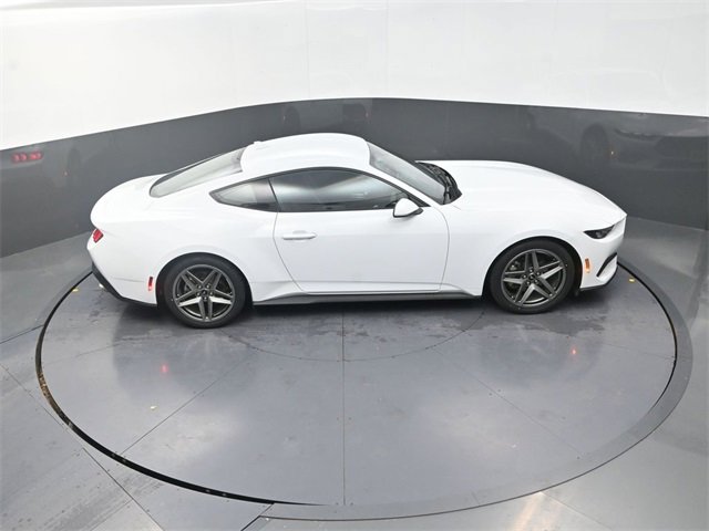 Used 2024 Ford Mustang Coupe image 22