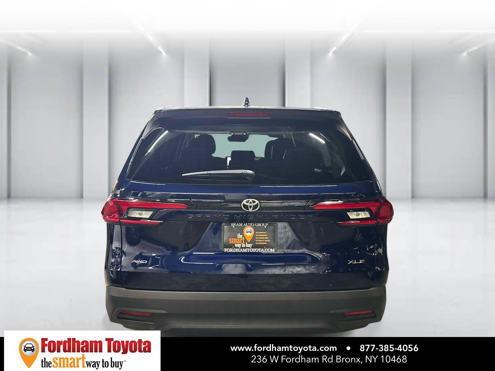 Used 2026 Toyota Grand Highlander AWD image 6