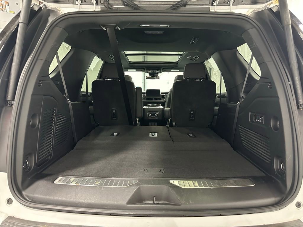 Used 2024 GMC Yukon AT4 w/ AT4 Premium Package image 49
