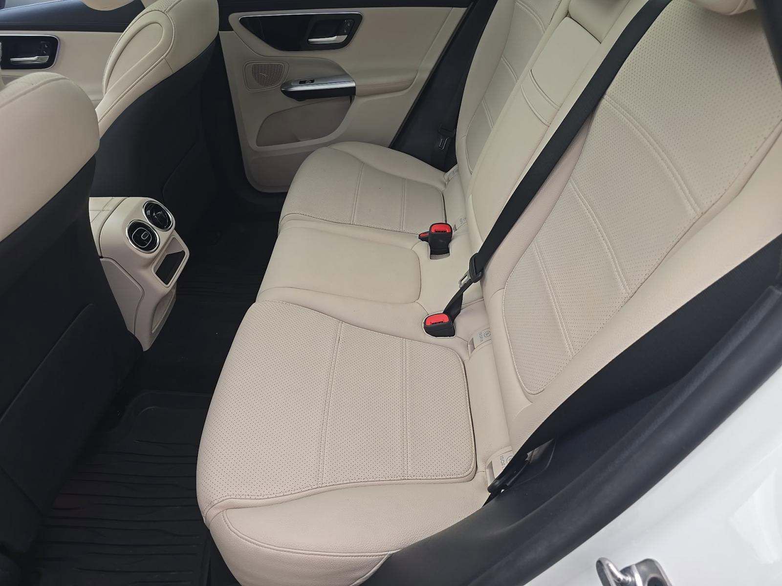Used 2023 Mercedes-Benz GLC 300 image 15