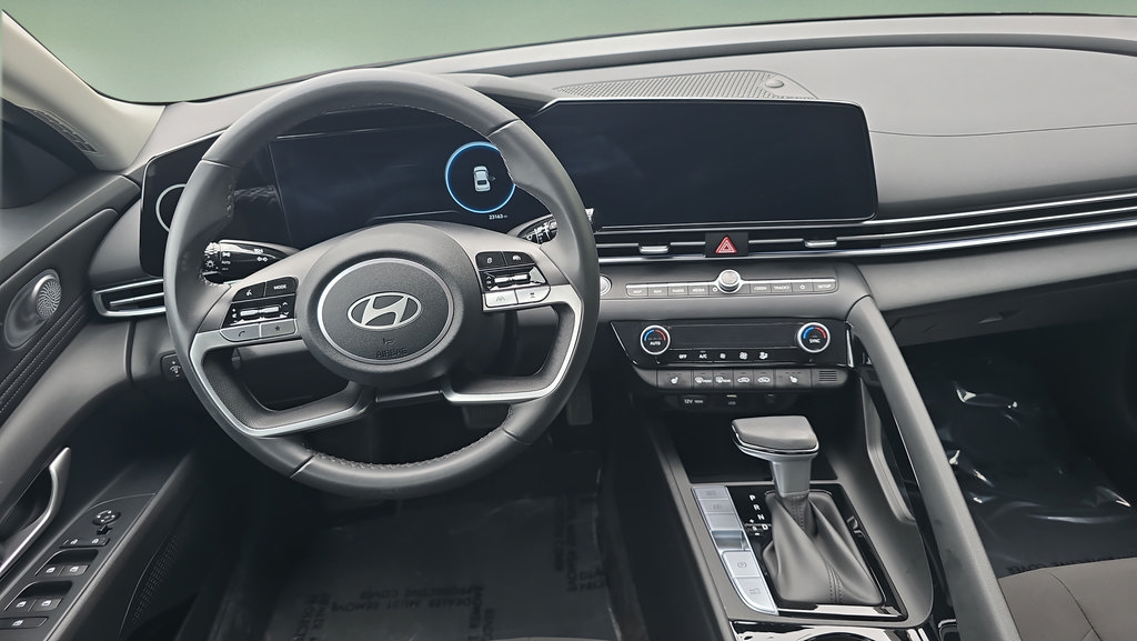 Certified 2024 Hyundai Elantra SEL w/ Convenience Package FWD image 12