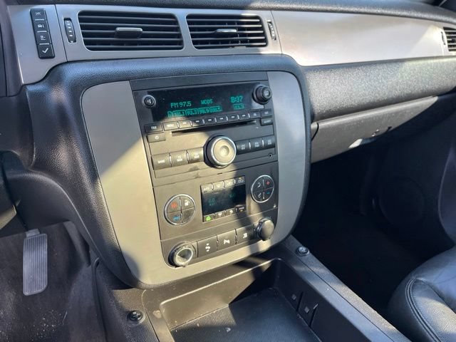 Used 2011 Chevrolet Avalanche LT AWD/4WD image 23