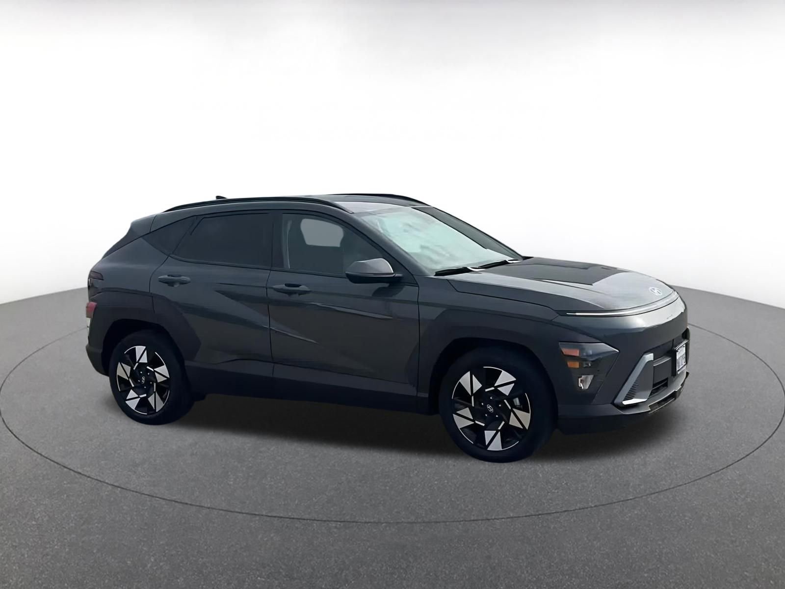 Used 2025 Hyundai Kona SEL video 2