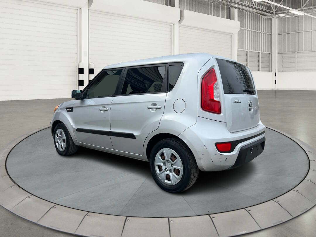 Used 2013 Kia Soul FWD image 5
