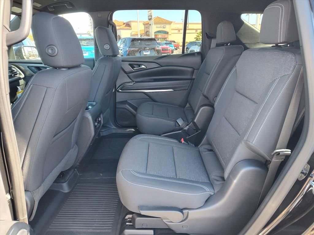 New 2026 Chevrolet Traverse LT w/ LPO, Floor Liner Package image 6