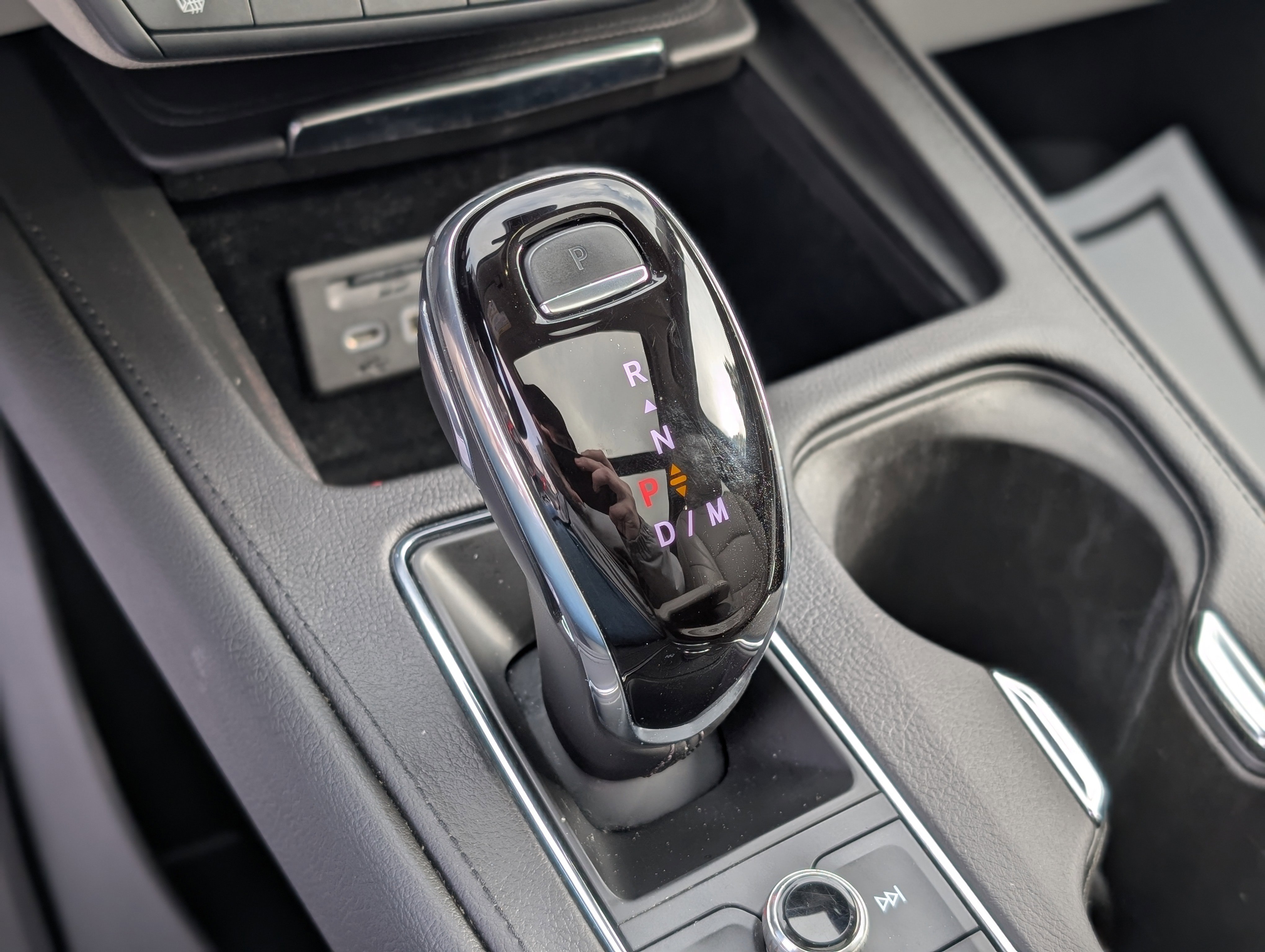 Used 2022 Cadillac XT4 Premium Luxury w/ Sun And Sound Package image 25