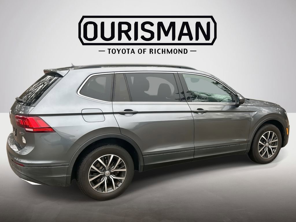 Used 2019 Volkswagen Tiguan SE w/ Panoramic Sunroof Package image 4