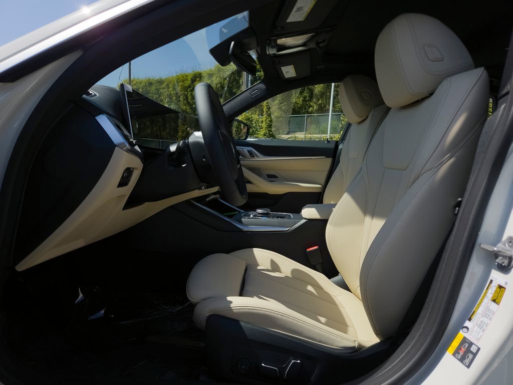 New 2026 BMW i4 eDrive40 w/ Parking Assistance Package RWD image 8