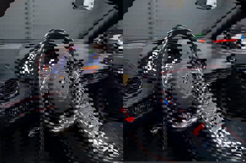 Used 2019 Lamborghini Huracan LP 580-2 image 9