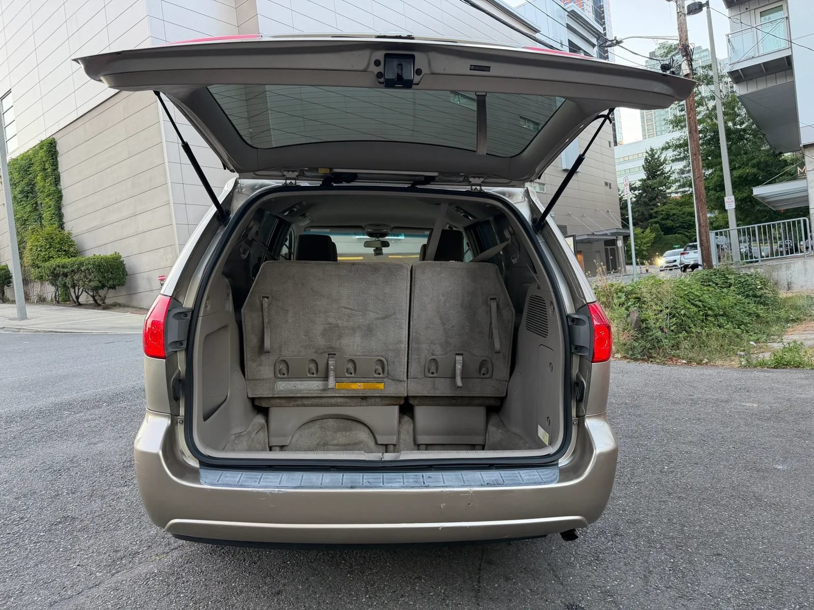 Used 2007 Toyota Sienna CE FWD image 10