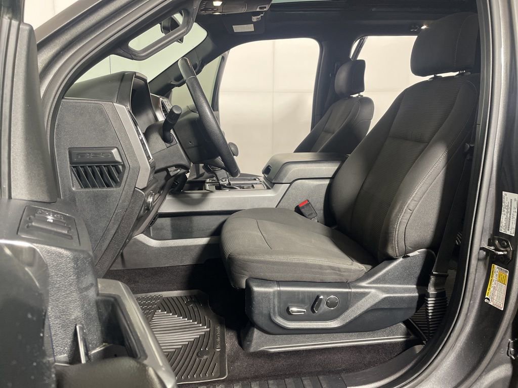 Used 2015 Ford F150 XLT w/ Equipment Group 302A Luxury image 10